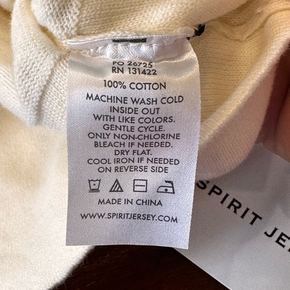 Spirit Jersey NWT size Large NEW YORK cream‎ cropped crewneck sweatshirt - Picture 13 of 16